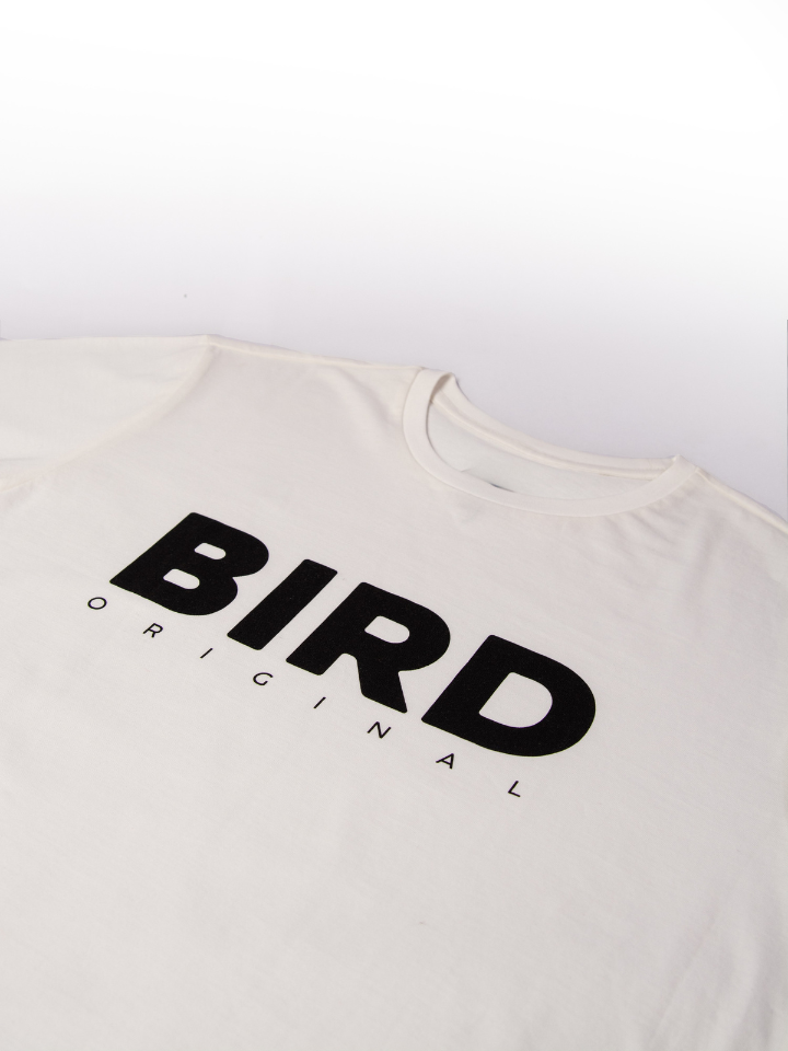 Image showing quality environmentally conscious print of Australia's ultimate bird-watching tee. This bird print t-shirt is a great gift for birdwatchers who love design and birds.