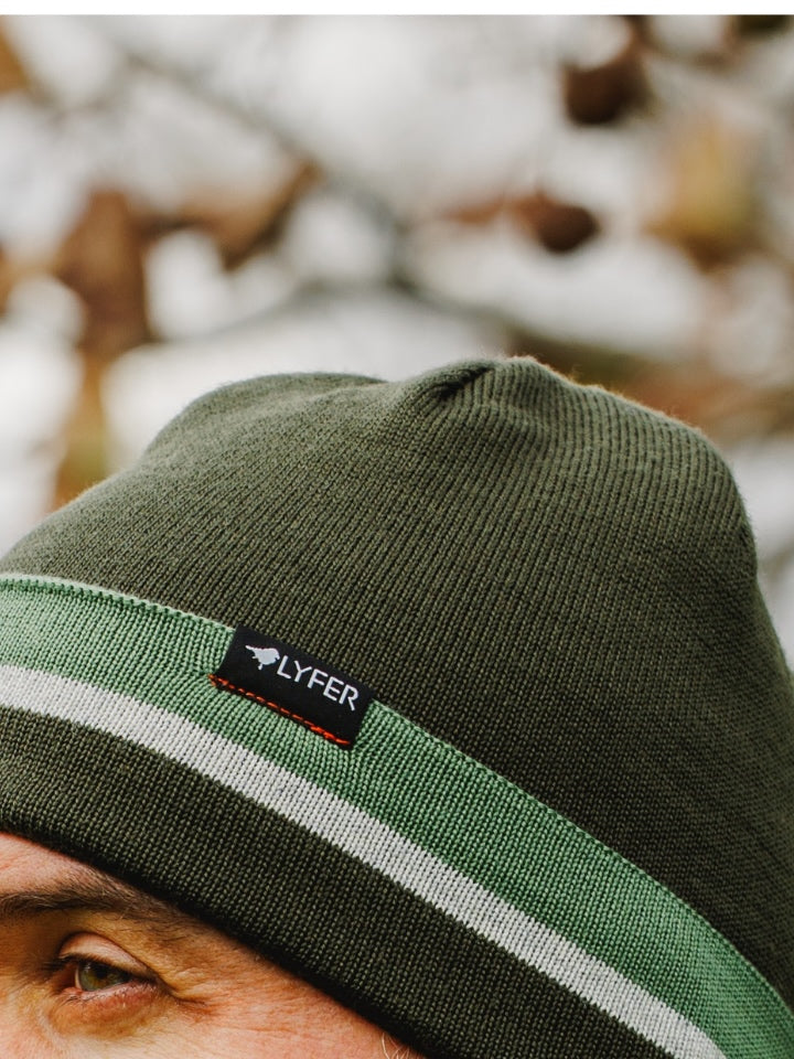 Side view showing the sewn LYFER side tag